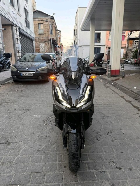 adv 350 2025 model
