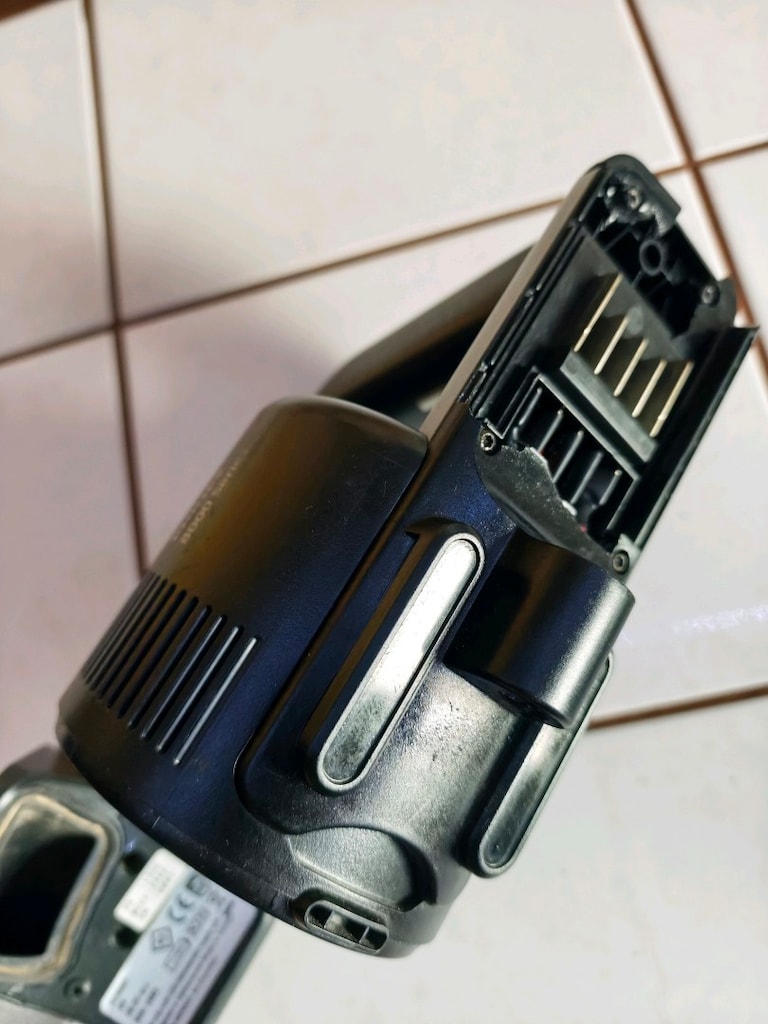 Philips 8000 Serisi Aqua Plus kablosuz dikey şarjlı süpürge XC8057/01 - 12