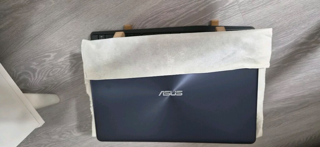 Laptop Yükseltici Stand – Sağlam ve Temiz - 7