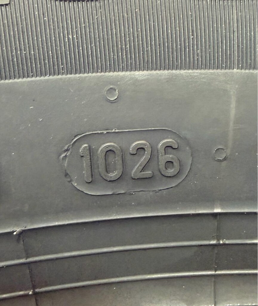215/55R17 PİRELLİ CİNTURATO ROSSO SIFIR (DOT:10/26) ADET FİYATI - 3