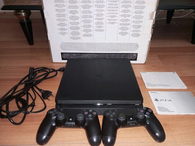 Temiz PlayStation 4 slim 500 gb