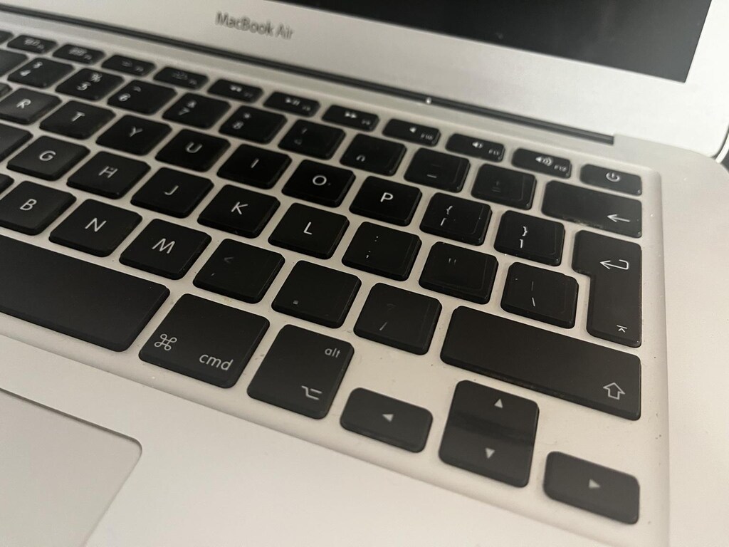 MacBook Air 13" 2014 – i7 / 8GB RAM / 512GB SSD – Çalışır Durumda - 3