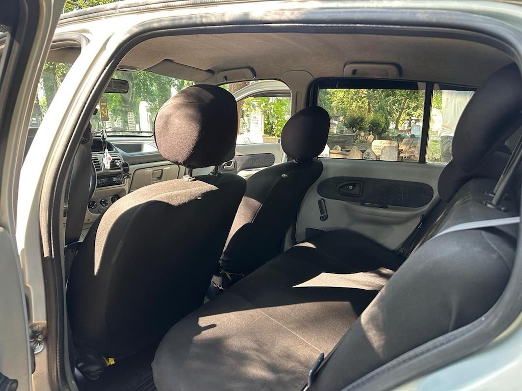 2004 model 1.4 Clio - 11