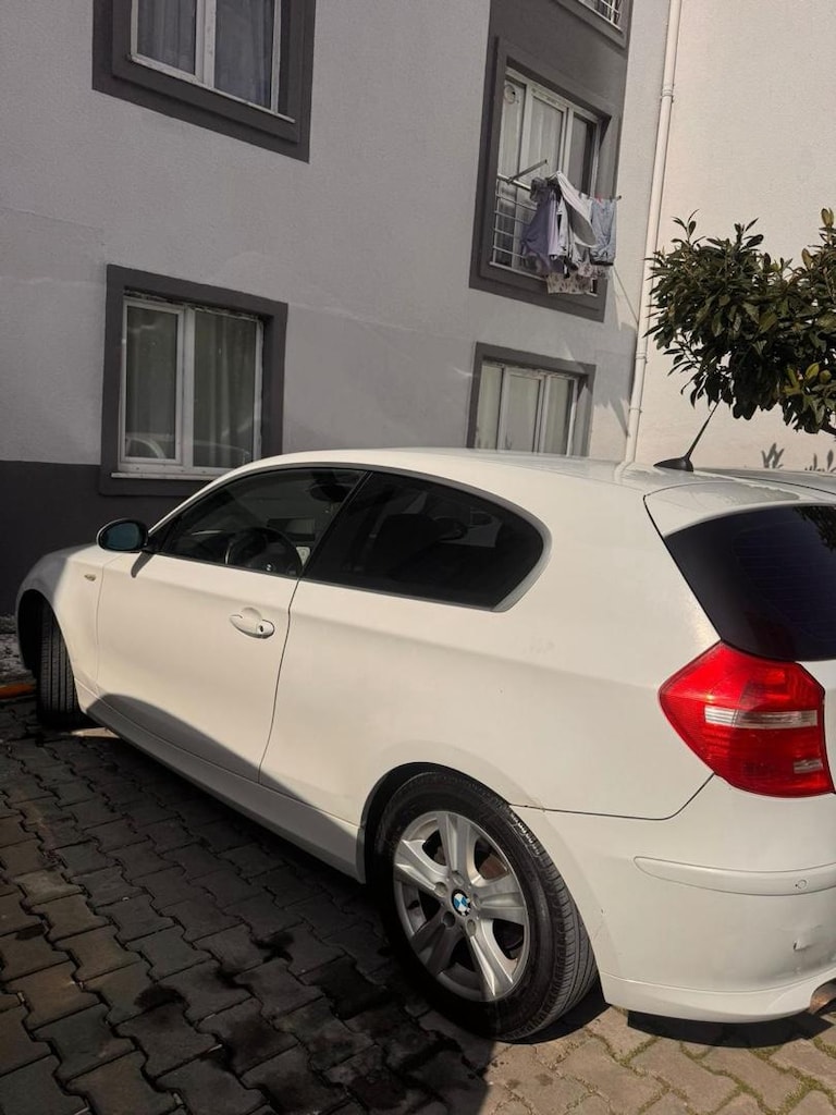 BMW 2009 model 116i 3 kapı sanroof 165.000 km Hasarsız - 4