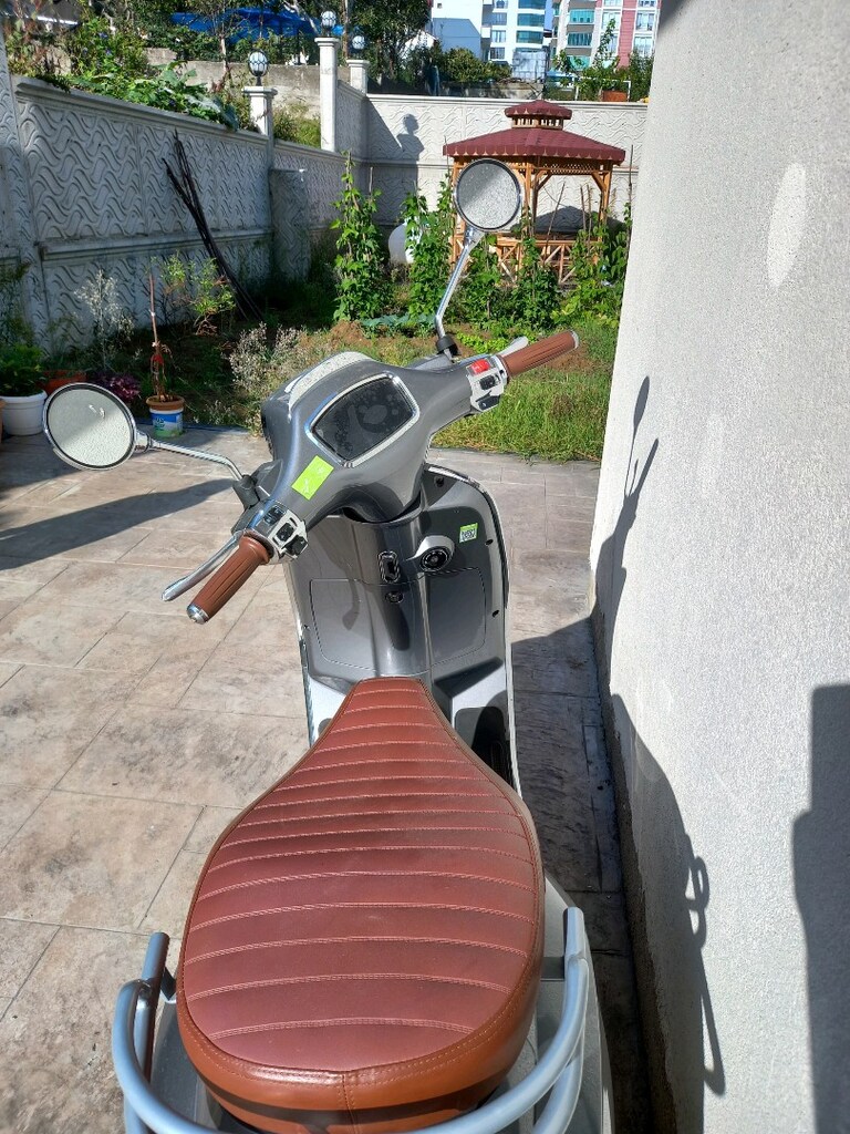 REVOLT RS6 MOTOR 125 LİK 2025 MODEL 700 KM - 3