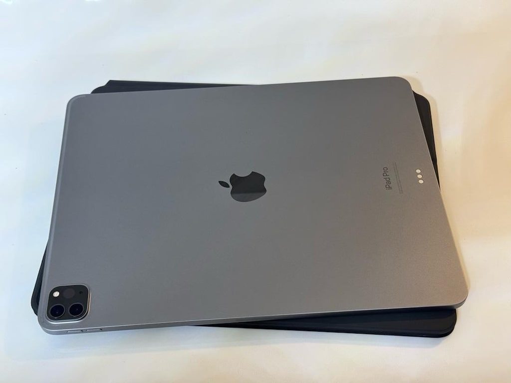 iPad Pro M2 512 GB 12.9'' 6.Nesil + Orijinal Magic Keyboard - 6