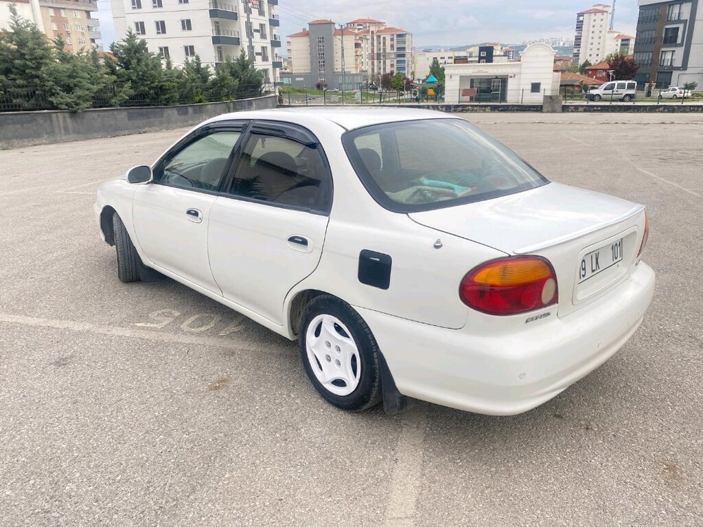 Kia sephia GTX 2001 - 6