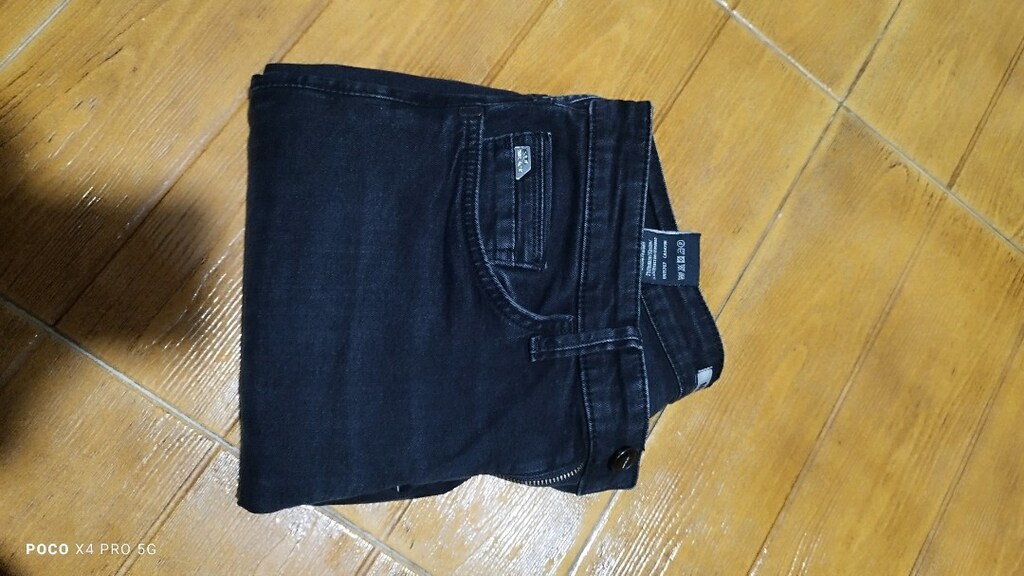 #Mavi Jeans kot pantolon..Mağazasında çok pahalıdır..Eni çekilince 42 - 4