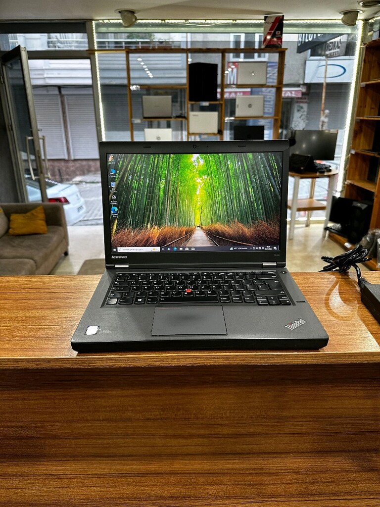 Lenovo Thinkpad İ5 İşlemci 8 GB RAM 256 GB SSD Işıklı Klavye - 5