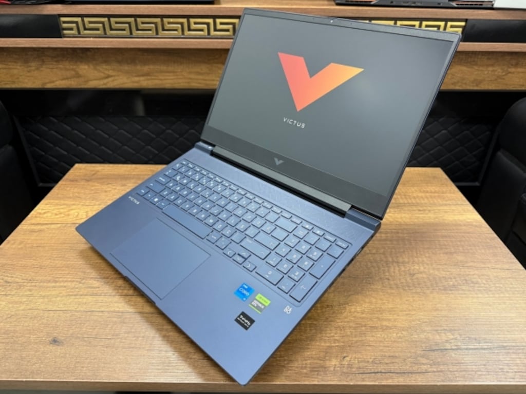 HP Victus 16-R0028NT i5-13500H 16GB 512GB RTX4060 16.1” Notebook - 4