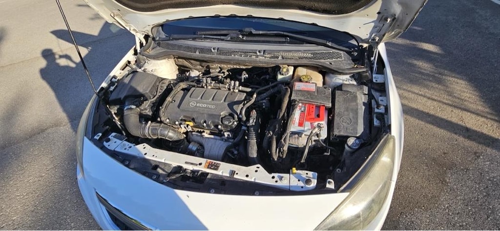 Opel astra 1.4t sport - 9