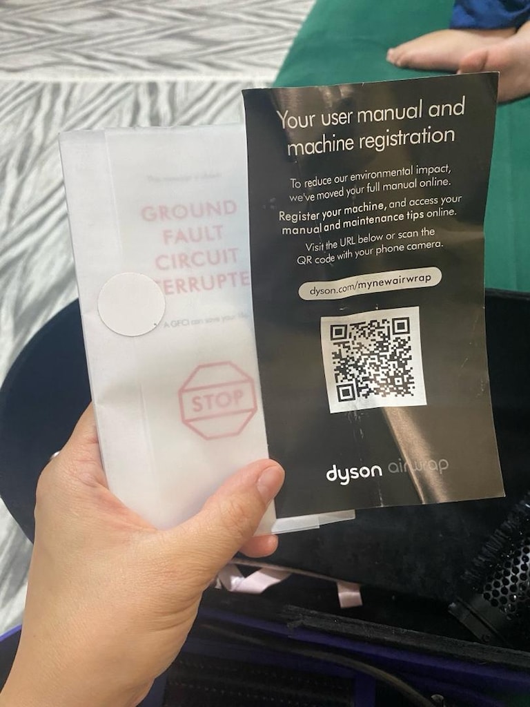 Dyson Airwrap - 9