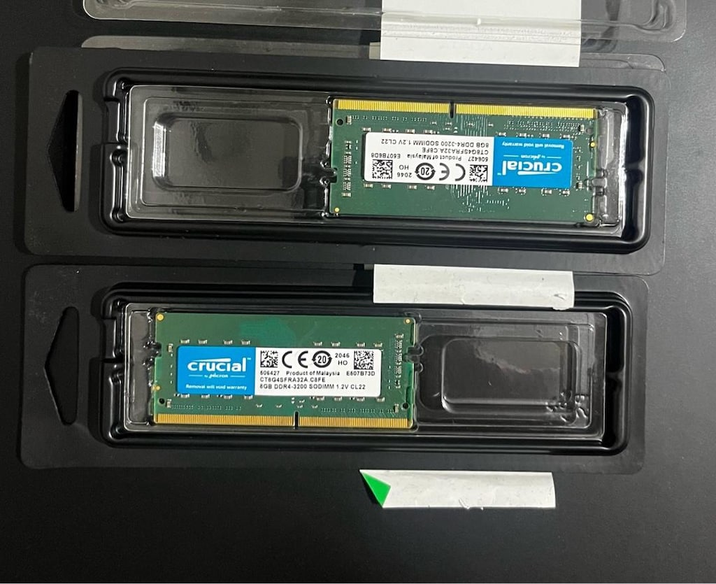 Crucial 2x8GB DDR4 3200MHz SODIMM RAM CT8G4SFRA32A - 2