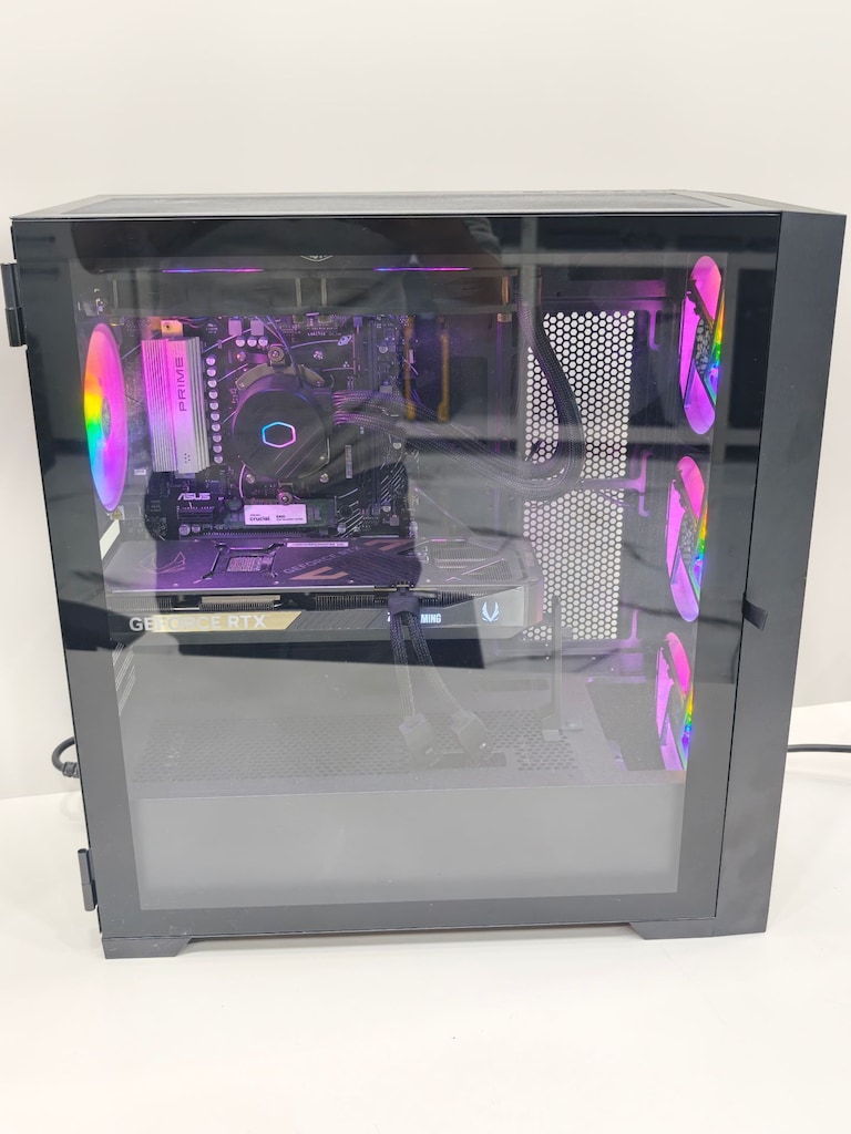 Ryzen 7 7800X3D RTX 5070 Ti 16 GB 16 GB DDR5 RAM 1 TB SSD - 2