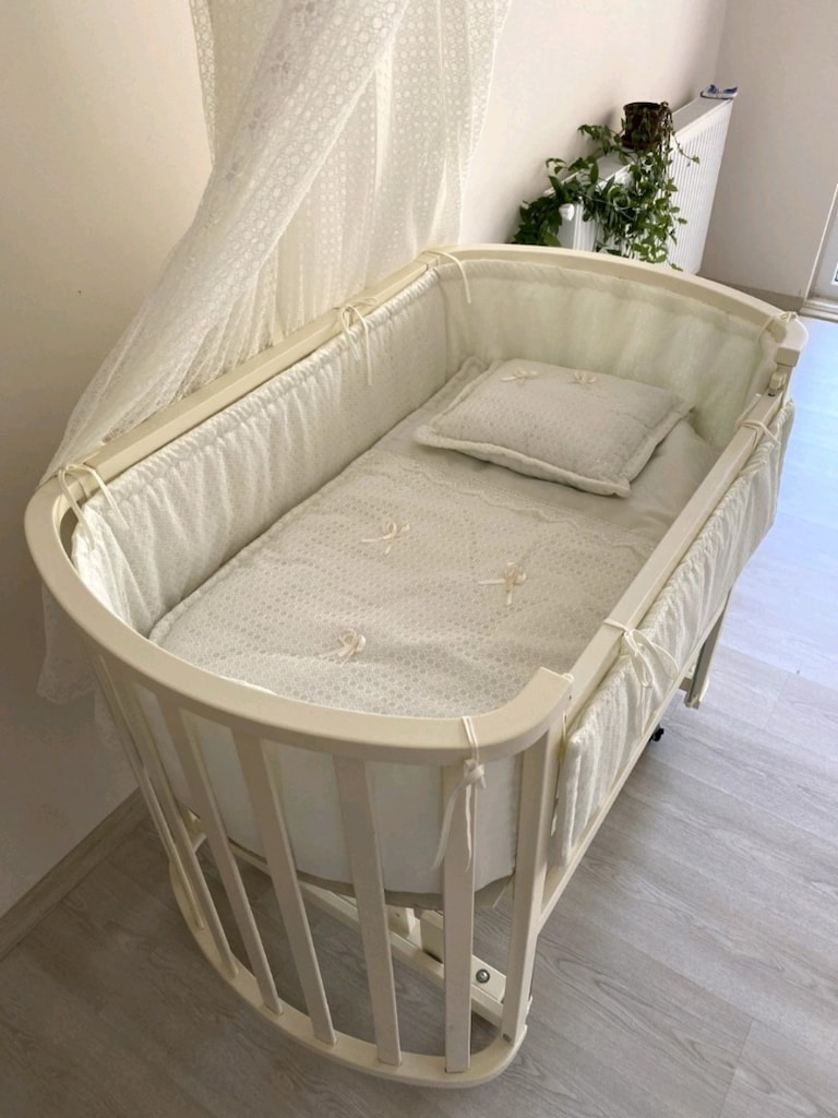 Çok Temiz Ahşap Sallanan Bebek Beşiği - 4