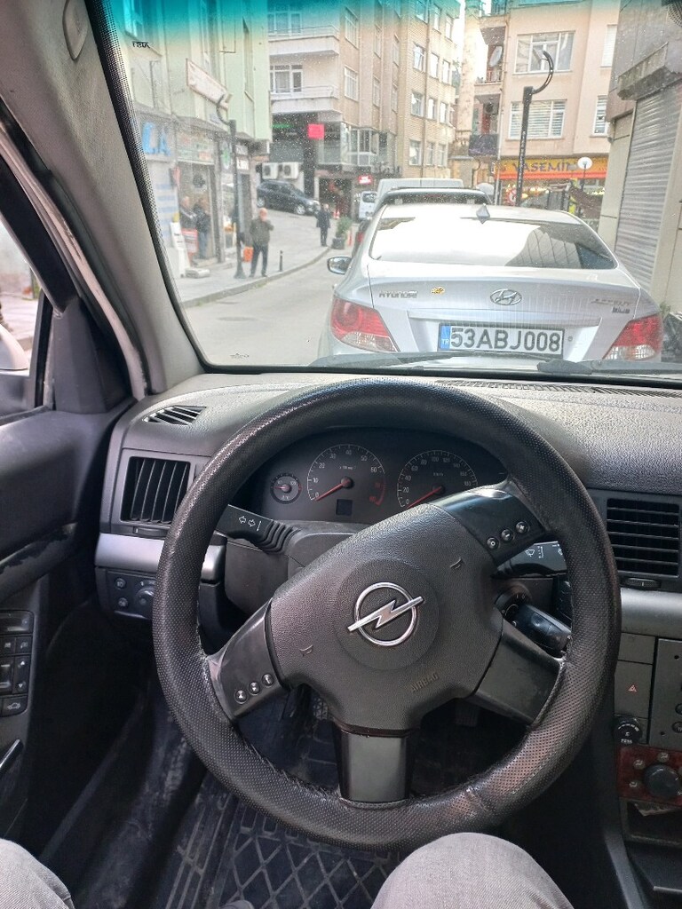 bakımlı opel vectra c gelir görür beğenir alir gidersin aracım boyalid - 5