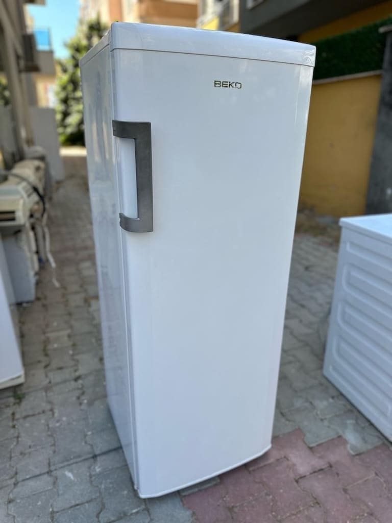 Beko buzdolabı tertemiz çalışır durumda - 2