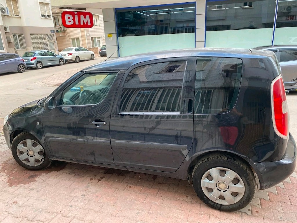 2009 model temiz roomster orjinal km - 9