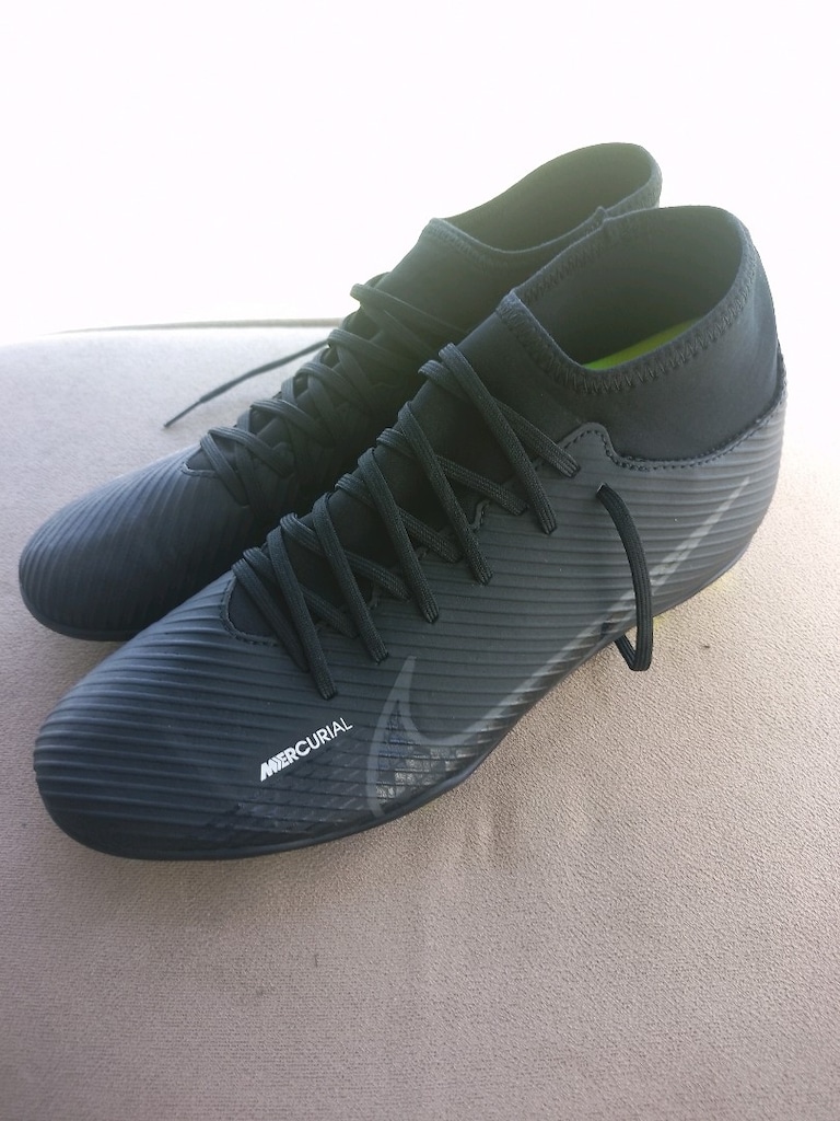 Nike ayakkabı krampon 43 numara kalip kucuktur - 18
