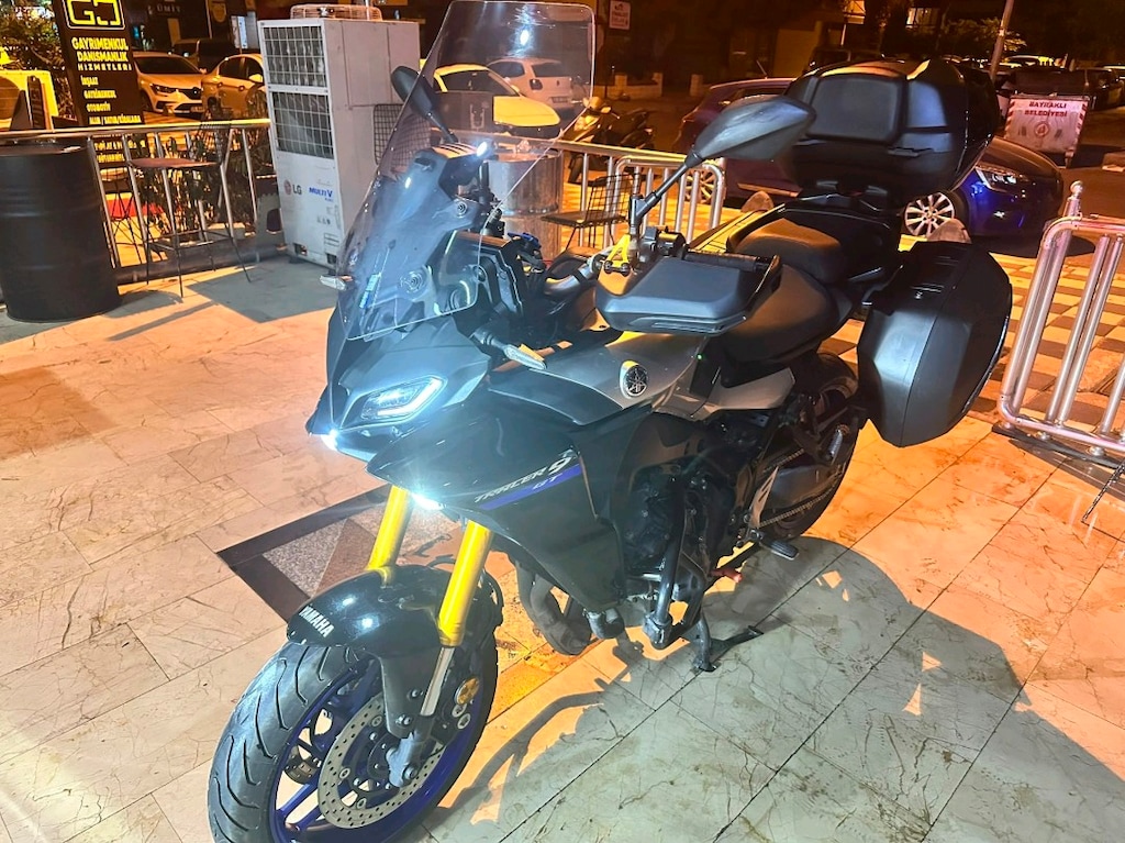 tracer 9 gt - 3