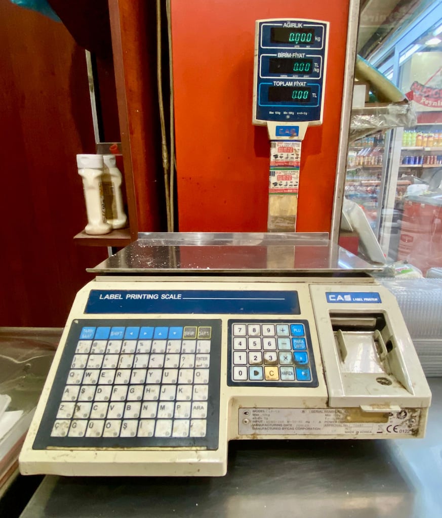 Kentsel Dönüşüm Nedeniyle Kapanacak Şarküteri Market Malzemeleri - 14