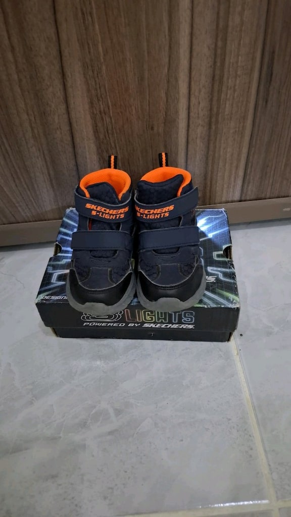 SKECHERS ERKEK ÇOCUK BOT ORJİNAL SIFIR AYARINDA 24 NUMARA - 8