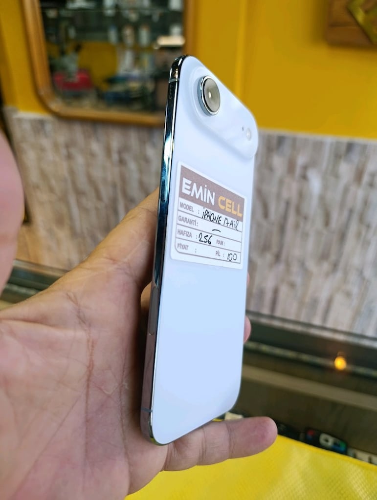iPhone 17 AİR YD 256 GB - 4