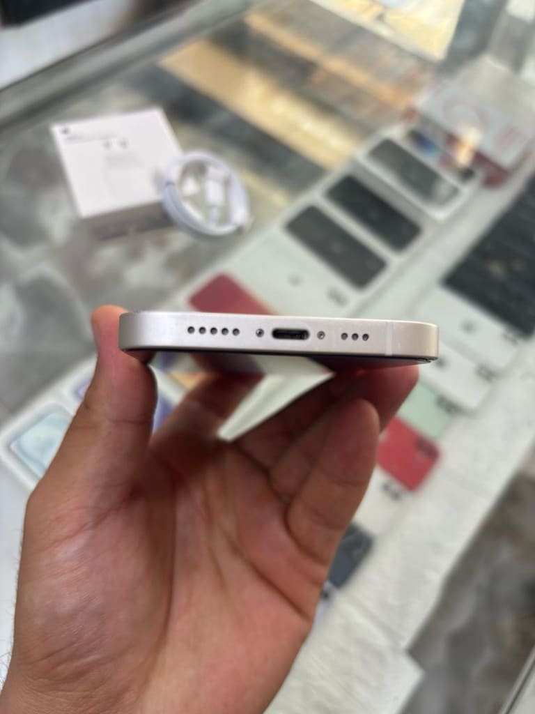 MÜHENDİSCELL’DEN YURTİÇİ KAYITLI İPHONE 13 256 GB PİL %100 - 7