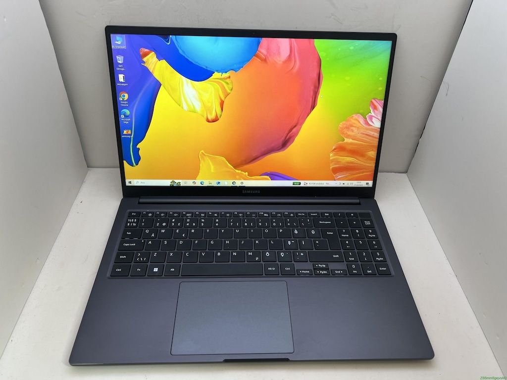 SAMSUNG GALAXY BOOK İ7 13. NESİL 16 GB RAM 512 M2SSD - 2