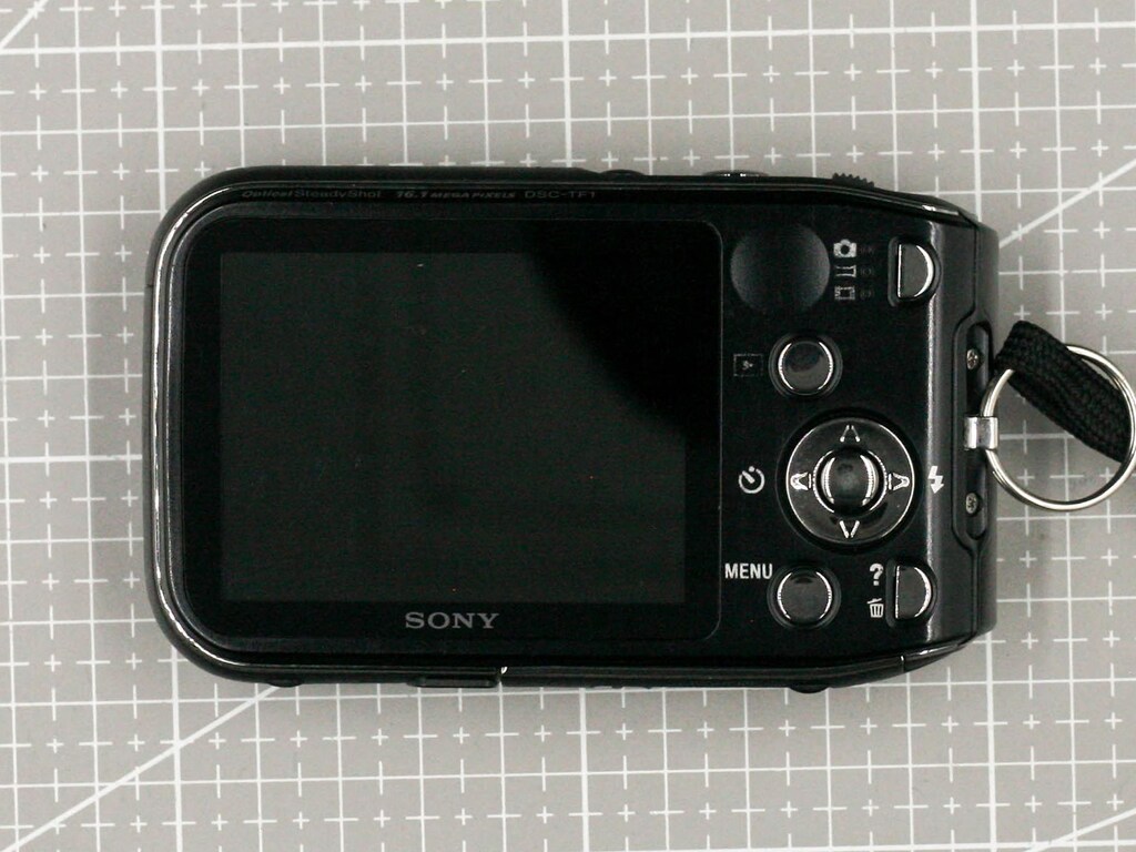 Sony Cyber-shot DSC-TF1 10 metreye kadar su geçirmez fotoğraf makinesi - 5