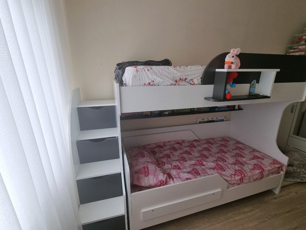Yeni Gibi Çekmeceli Ranza + Çalışma Masası ve 2 Yatak (Tam Set) - 3