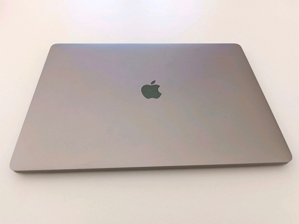 COK TEMİZ KULLANILMIŞ MACBOOK PRO 16 inch 1 TB 16 GB RAM - 12