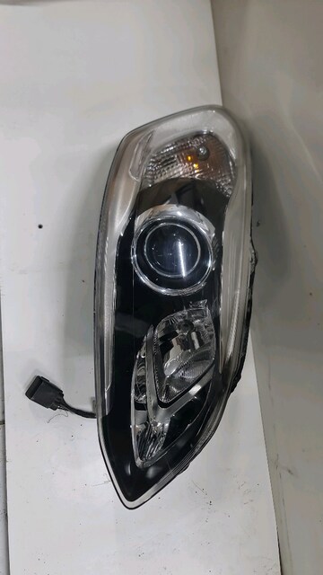 Volvo S60 orijinal far DOLU