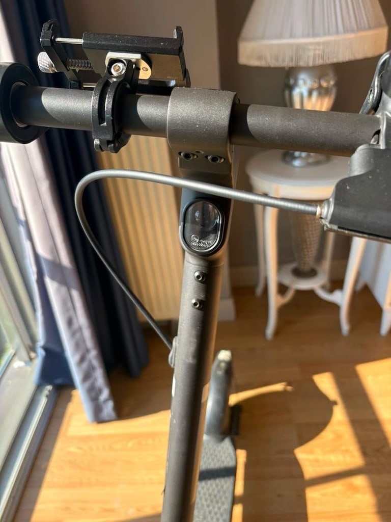 Segway f2 model Scooter - 16