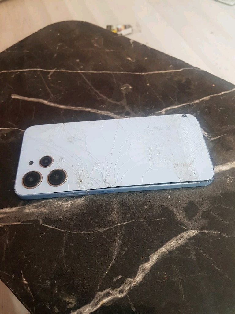 REDMİ 12 EKRAN KIRIK,ANAKART SAĞLAM,PARÇA NIYETINE - 5