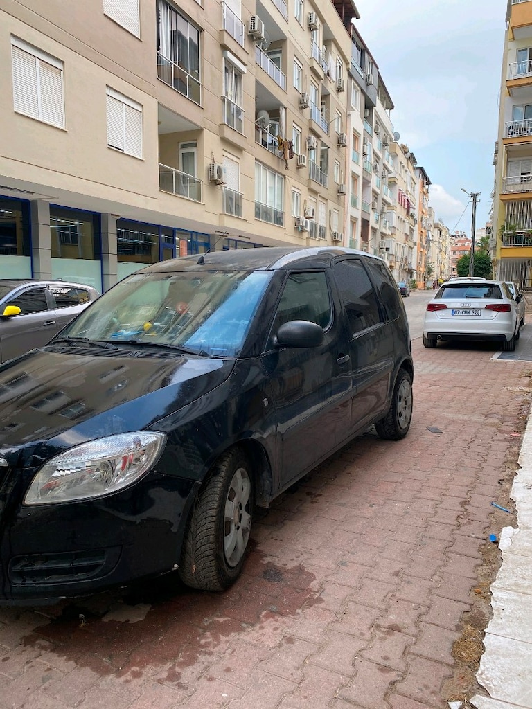 2009 model temiz roomster orjinal km - 10