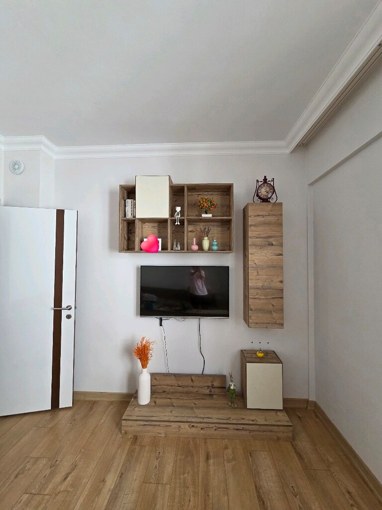 Tepe home TV Ünitesi 4 parça Çok temiz kullanıldı