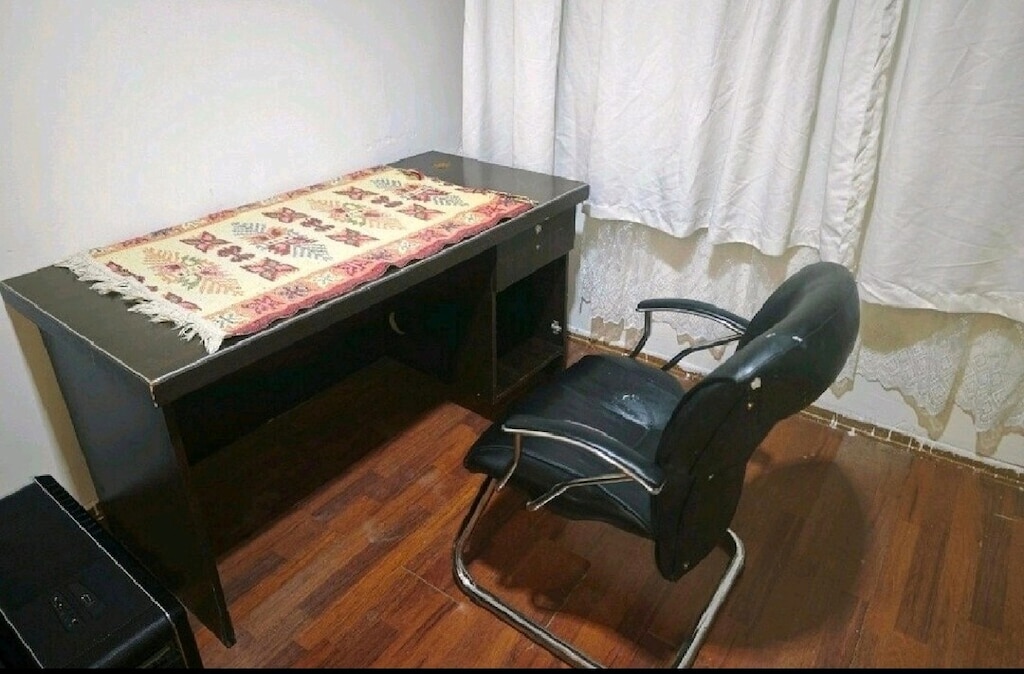 OFİS MASASİ DERİ SANDALYE ACİLL SATILIK 2200 TL - 3