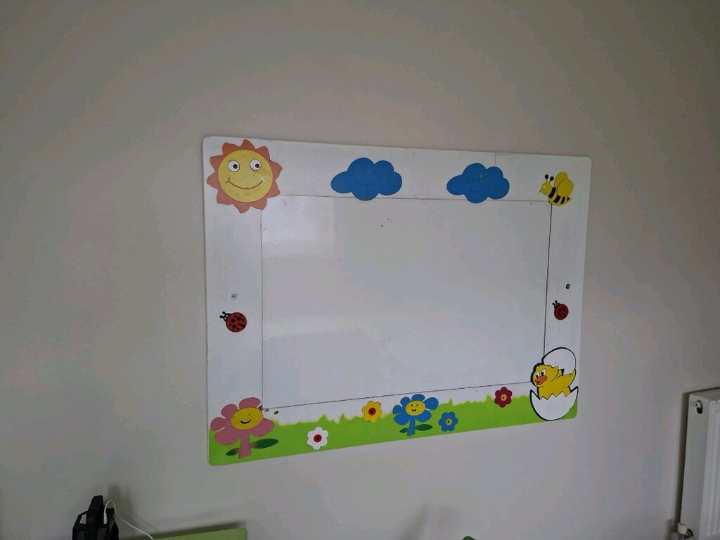 Anaokulu malzemeleri. 3 tane sınıf malzemeleri.cok temiz kullanildi. - 13