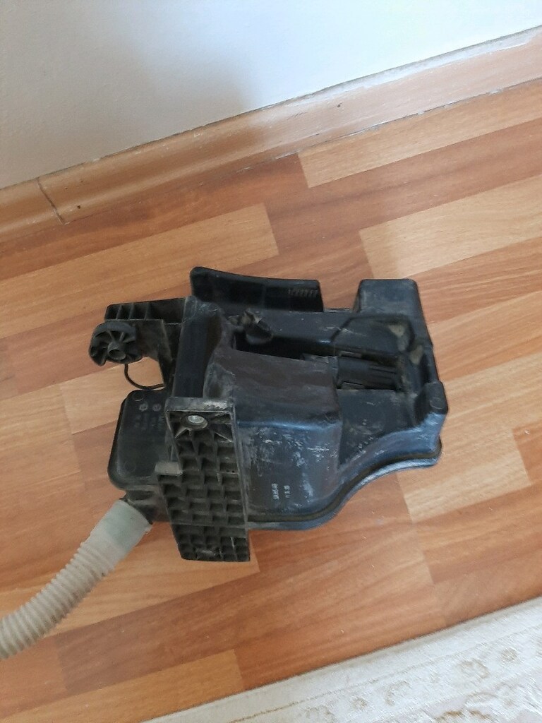 silecek su deposu volkswagen gol7 skoda octavia seat leon - 5