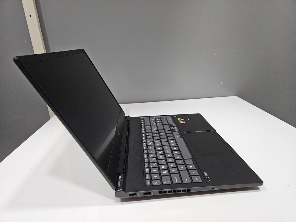 HP VİCTUS + RYZEN 7 7840HS + RTX 4070 8 GB + FATURALI GARANTİLİ - 5