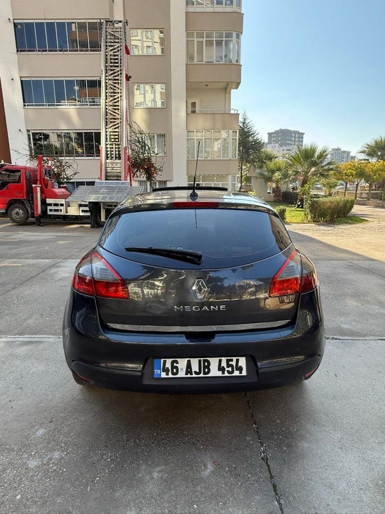 megane 3 otomatik sanruflu - 2
