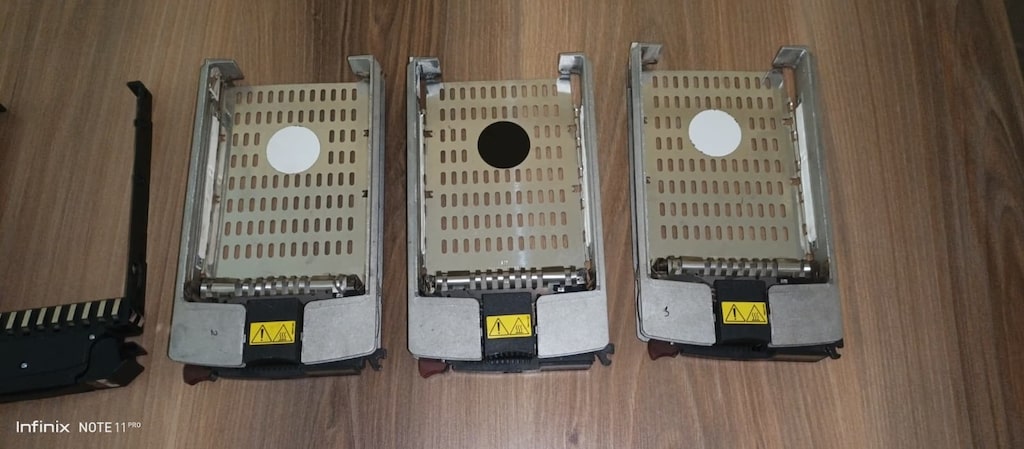 Çeşitli Server Harddisk Kızakları - 2