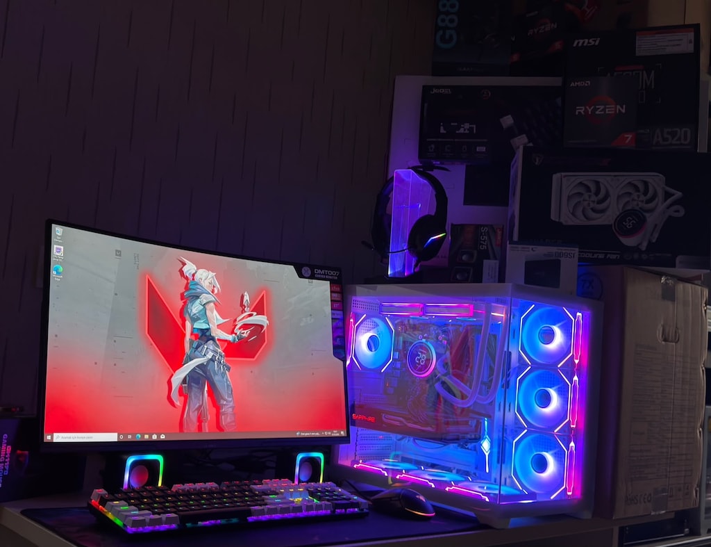 SIFIR GARANTİLİ MASAÜSTÜ OYUN BİLGİSAYARI RYZEN7 5700X-5700XT-180HZ - 3