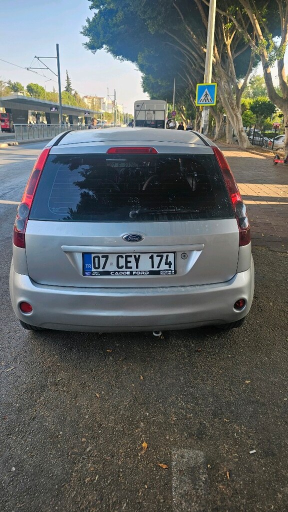 ford fiesta 2007 temiz - 4