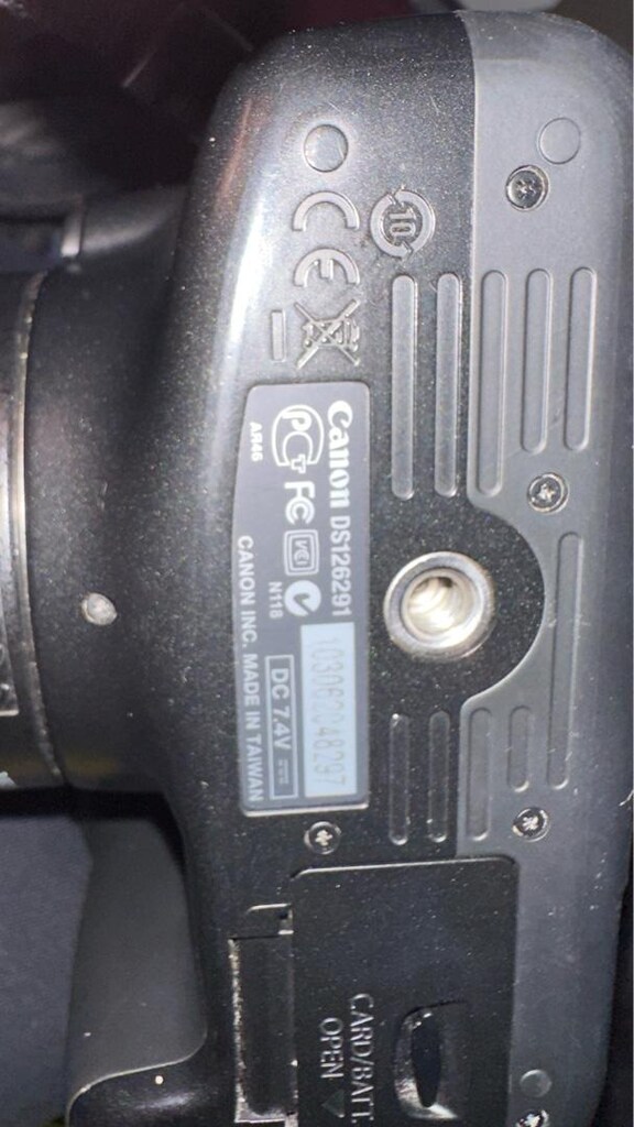 canon 1100D - 3