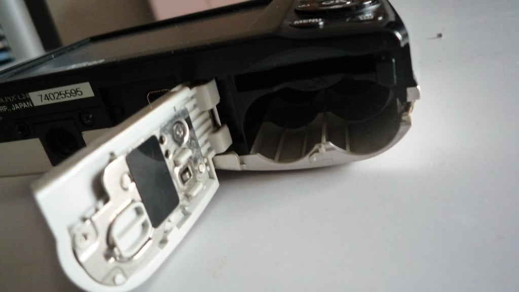 Nikon Coolpix L24 14 Megapixel Dijital Fotoğraf Makinesi - 3