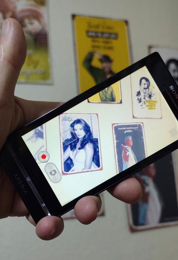 Sony Xperia S (Sony LT26i) - 8