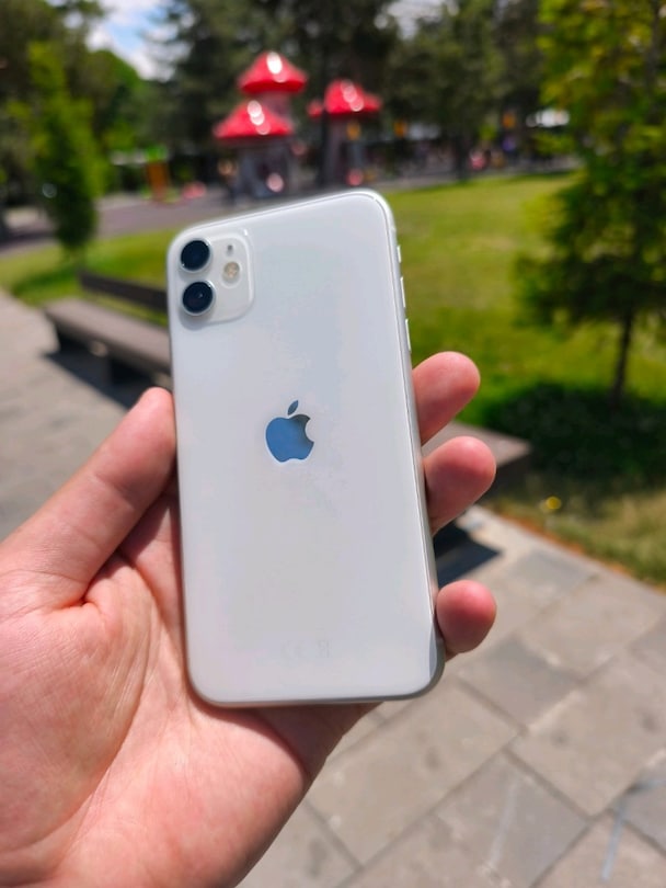 İPHONE 11 128 GB - 3
