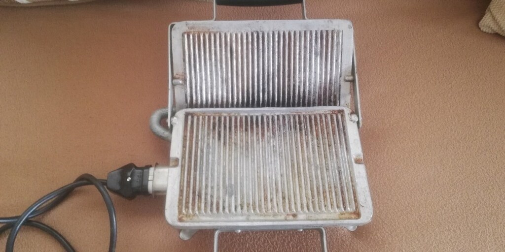 Ufak tost makinası - 12